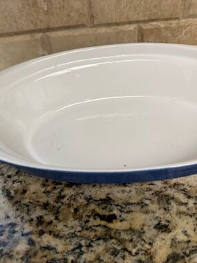 White Ceramic Serving Dish with Blue Rim - Home Kitchen Bakeware